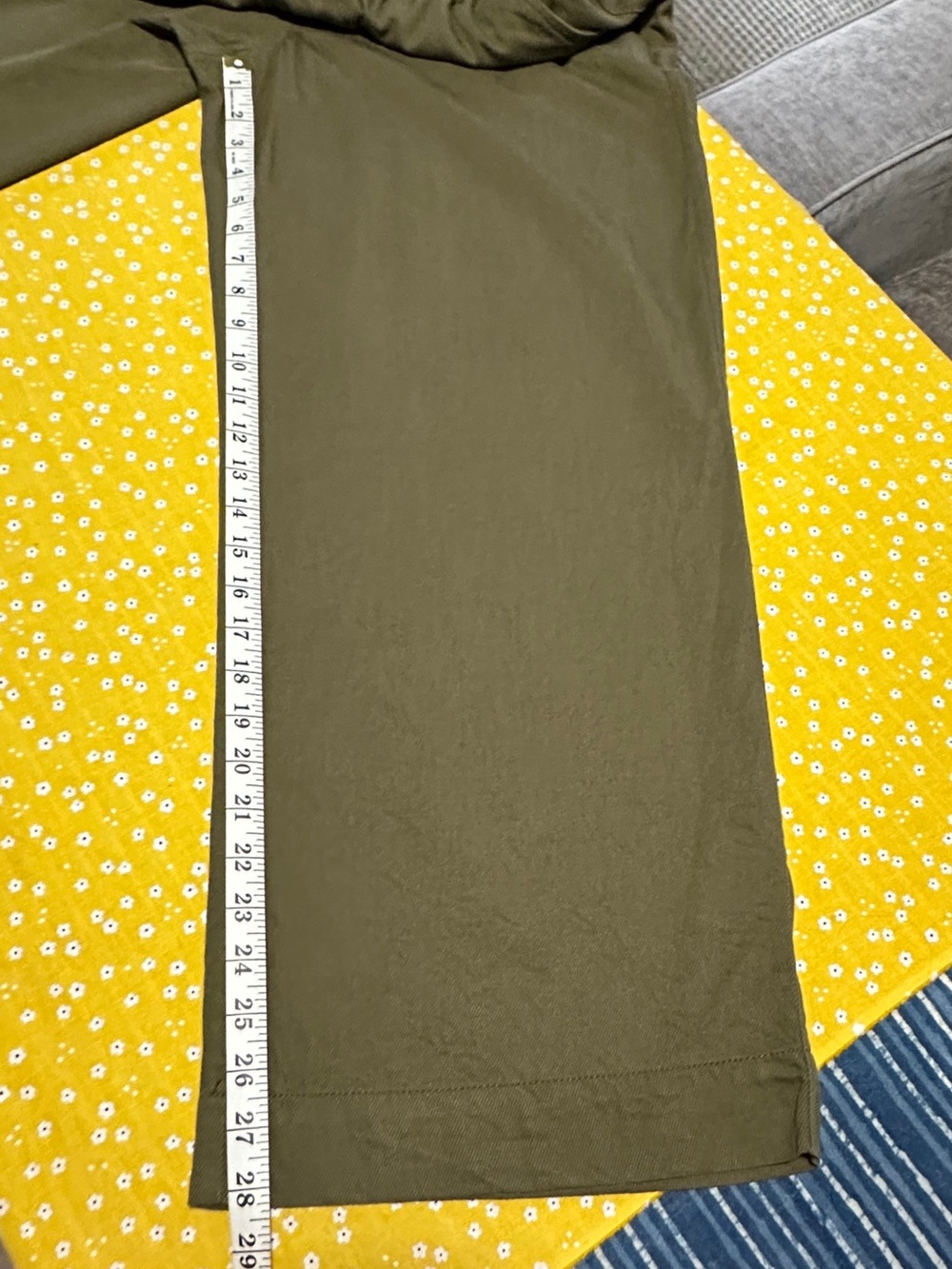 Madewell olive 🫒 wide-leg flowy pants - Picture 11 of 15